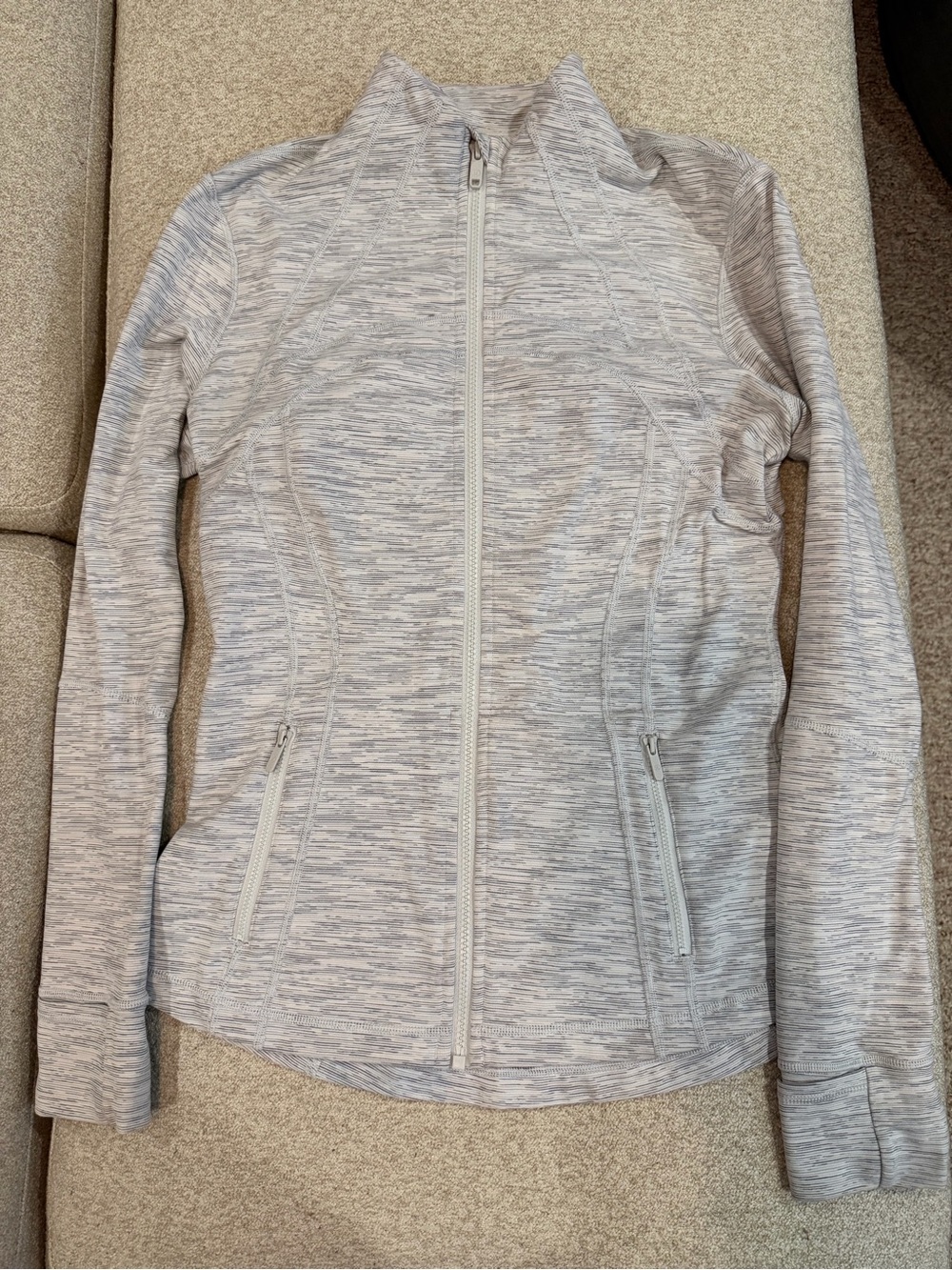 Lululemon Define Size 10 EUC Wee Are From Space
